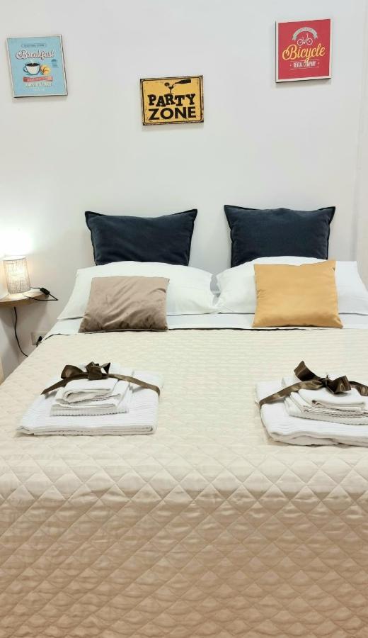Casa Napoletana - Alighieri Apartment Наполи Екстериор снимка