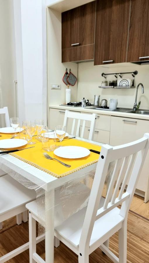 Casa Napoletana - Alighieri Apartment Наполи Екстериор снимка